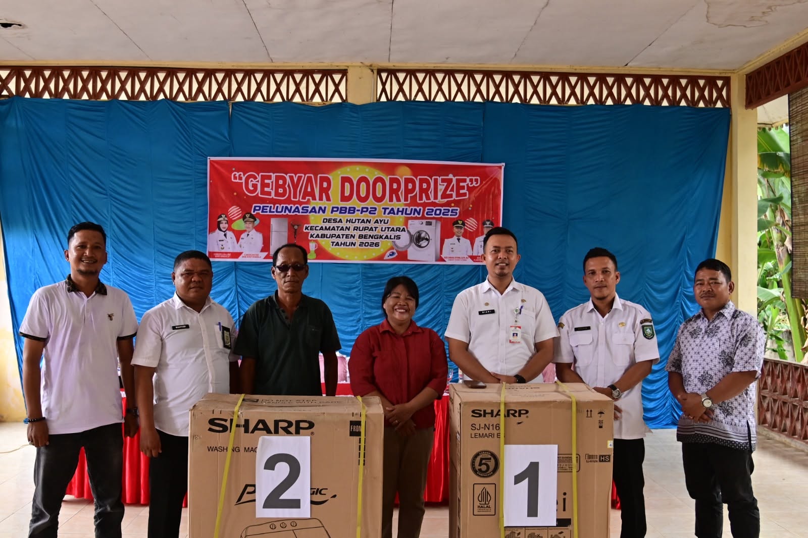 PEMDes HUtan Ayu Gelar Gebyar Doolprize Pelunasan PBB-P2 Berhadiah Utama Kulkas Dan Mesin cuci